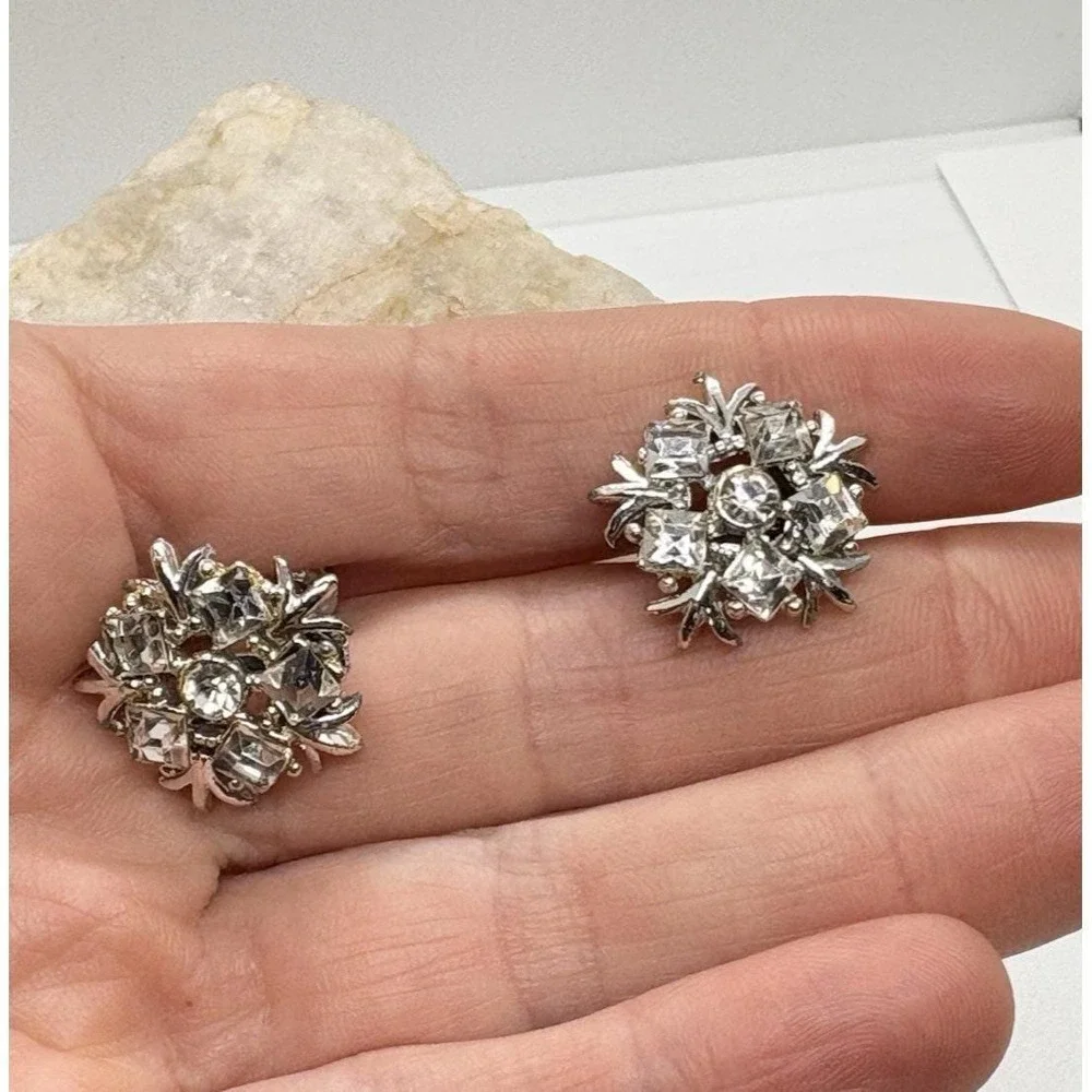 N/A vintage snowflake